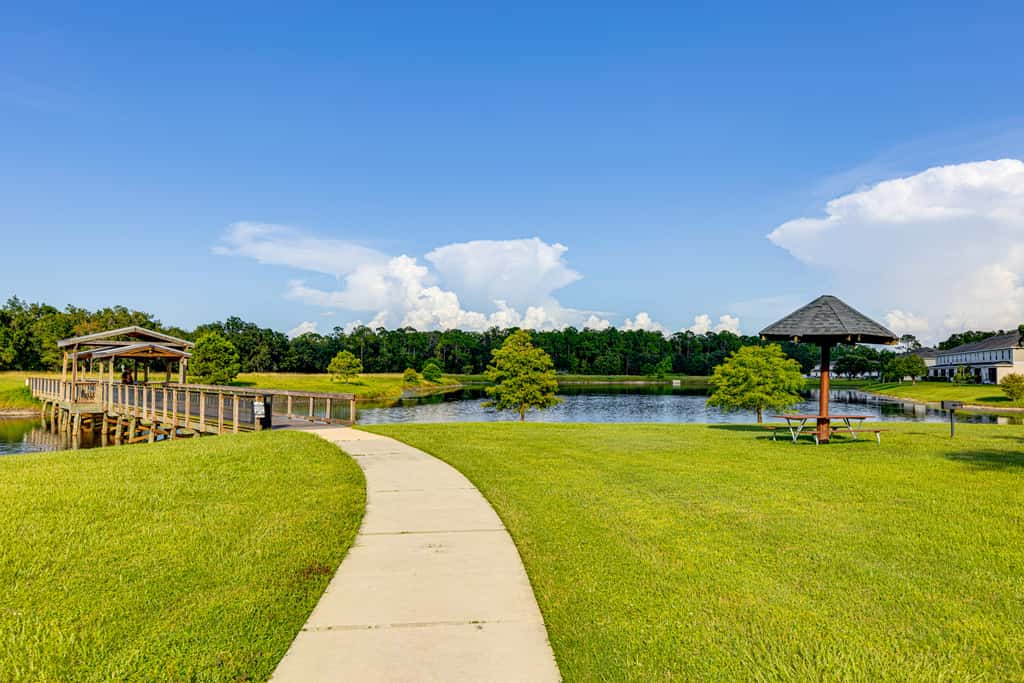 Resort Retreat w/ Outdoor Oasis: 13 Mi to Disney!