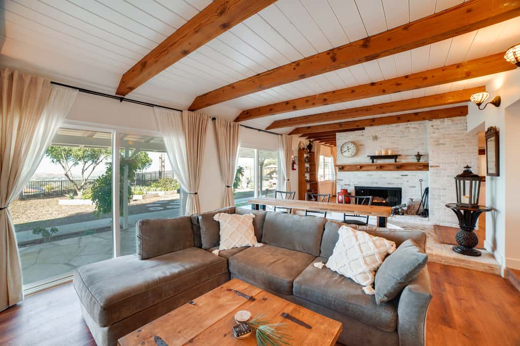 Spacious Riverside Farmhouse, Perfectly Located