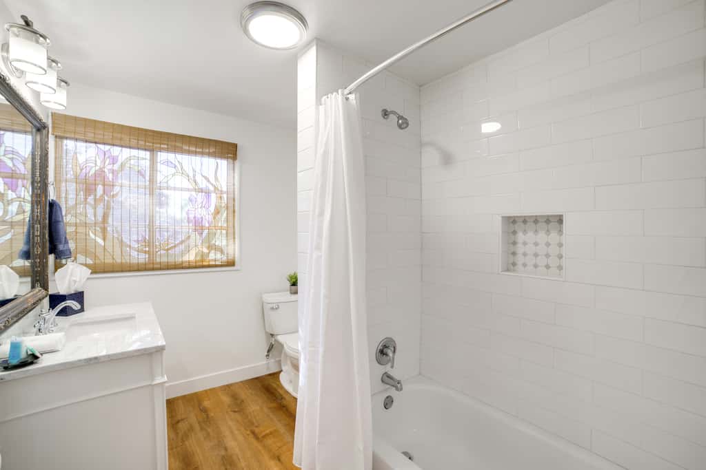 Spacious Riverside Farmhouse, Perfectly Located