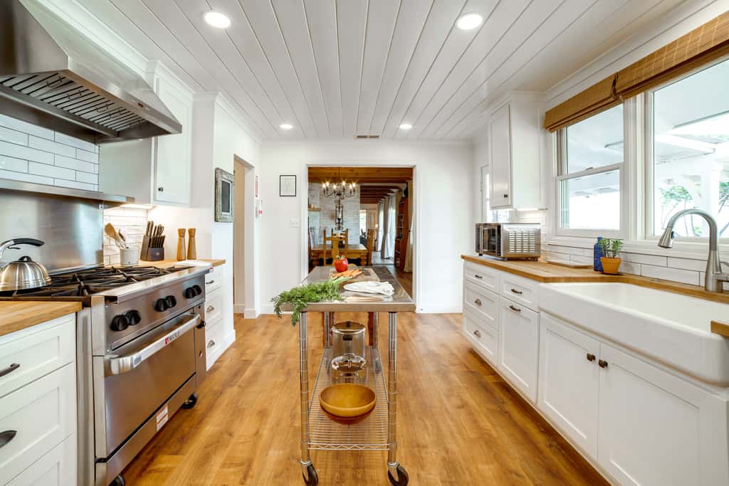 Spacious Riverside Farmhouse, Perfectly Located