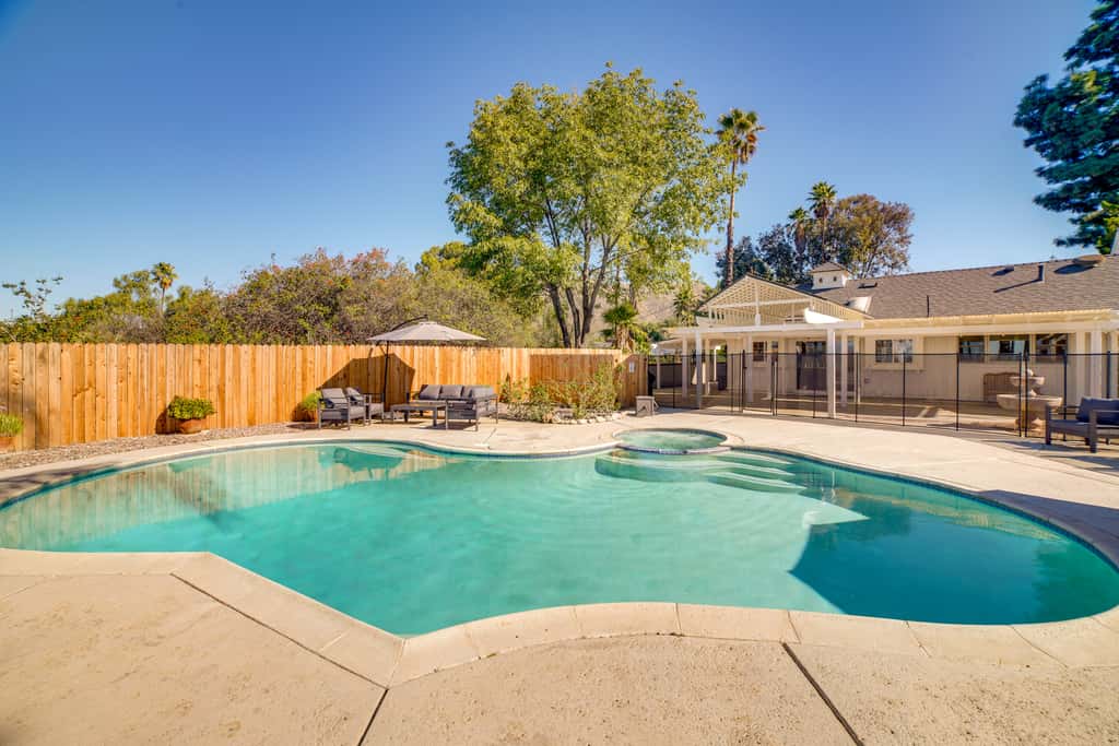 Spacious Riverside Farmhouse, Perfectly Located