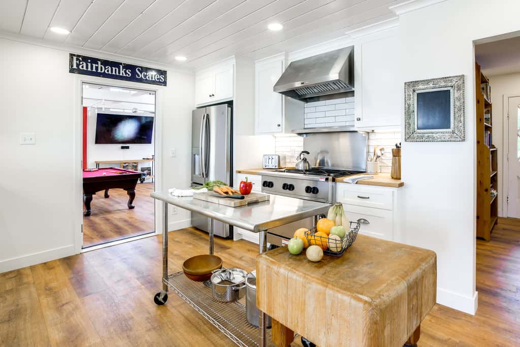 Spacious Riverside Farmhouse, Perfectly Located
