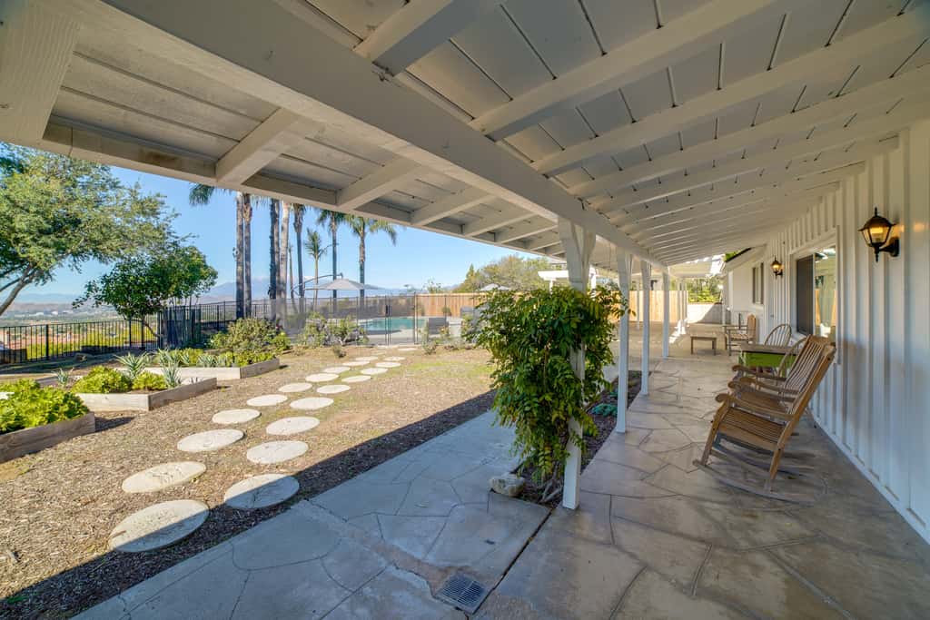 Spacious Riverside Farmhouse, Perfectly Located