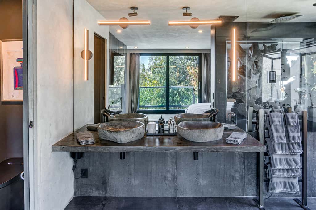 Luxe Hollywood Hills A-Frame: Iconic Former Venue!