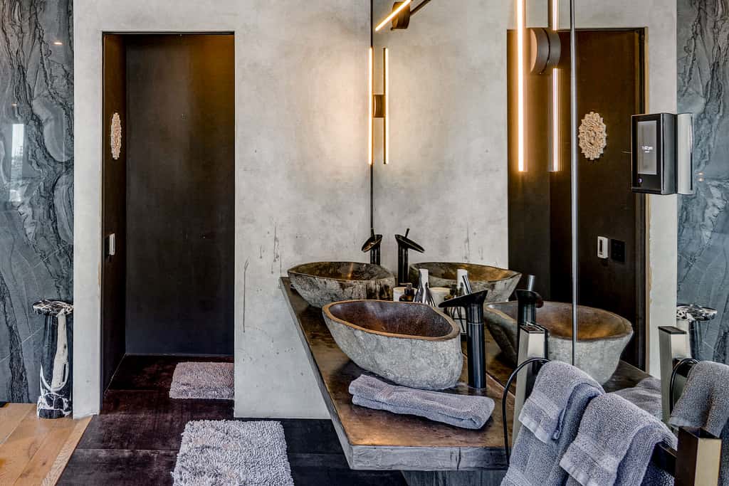 Luxe Hollywood Hills A-Frame: Iconic Former Venue!