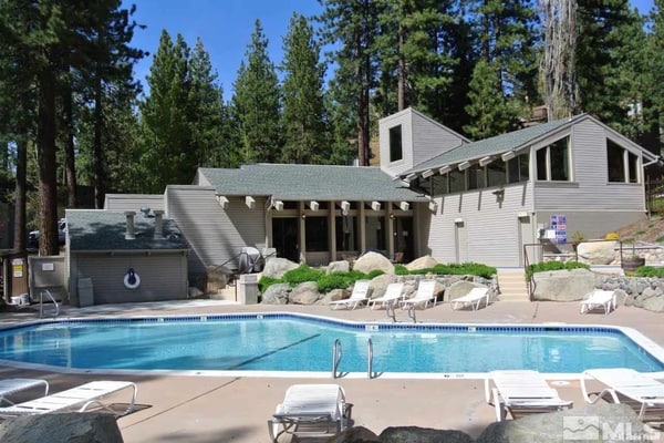 š² Tahoe Pines Retreat | 3BR Apartment Near Lake Tahoe, Playground, Tennis