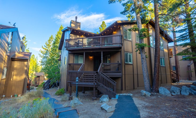 š² Tahoe Pines Retreat | 3BR Apartment Near Lake Tahoe, Playground, Tennis
