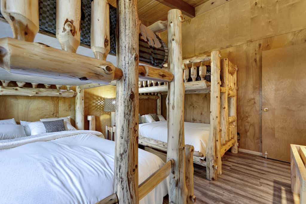 The Bear Foot Lodge # 2663