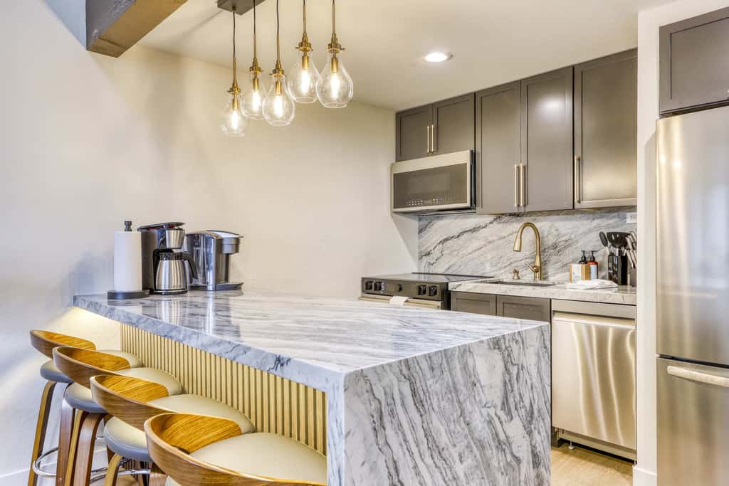 Modern Tahoe Retreat - Your Place to Unwind