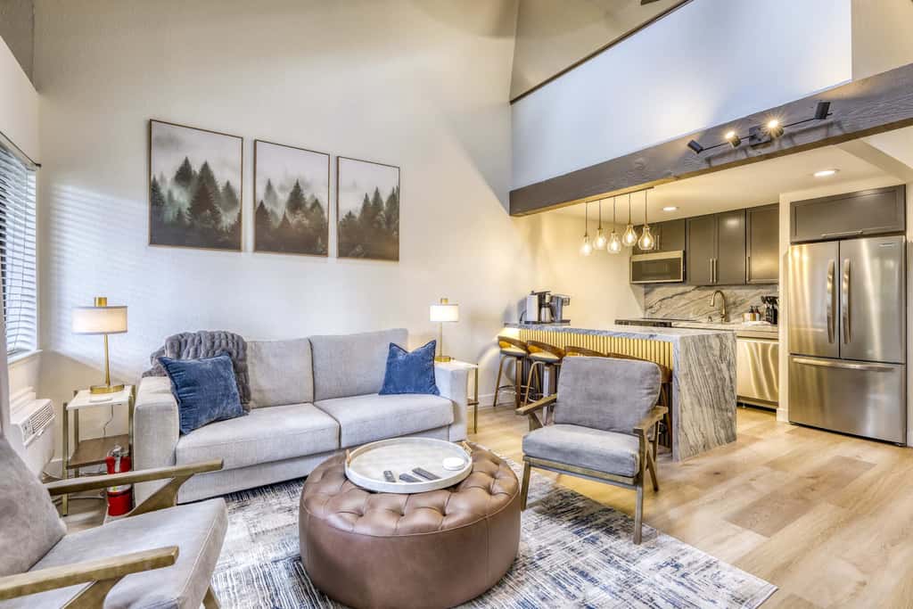 Modern Tahoe Retreat - Your Place to Unwind