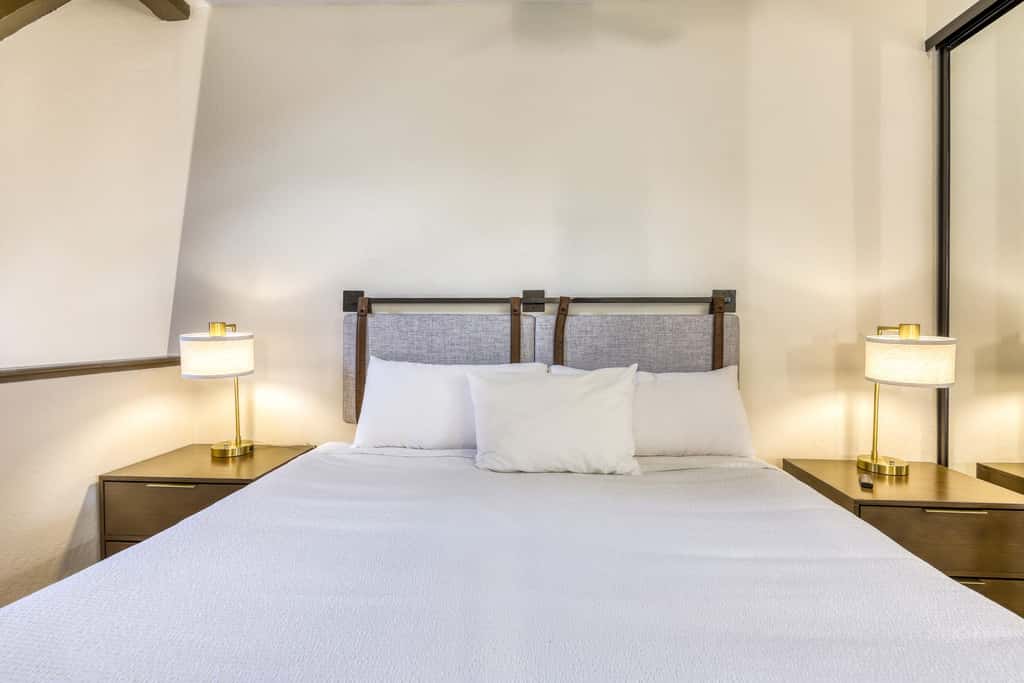 Modern Tahoe Retreat - Your Place to Unwind