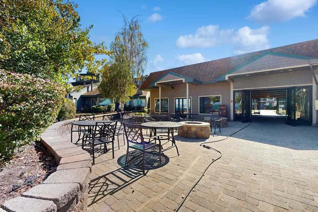Modern Tahoe Retreat - Your Place to Unwind