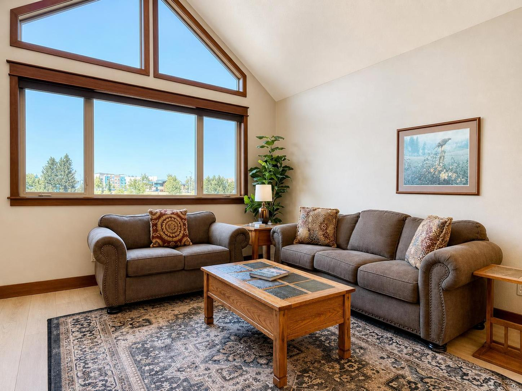 Cozy Riverstone Escape | Walkable CDA Location