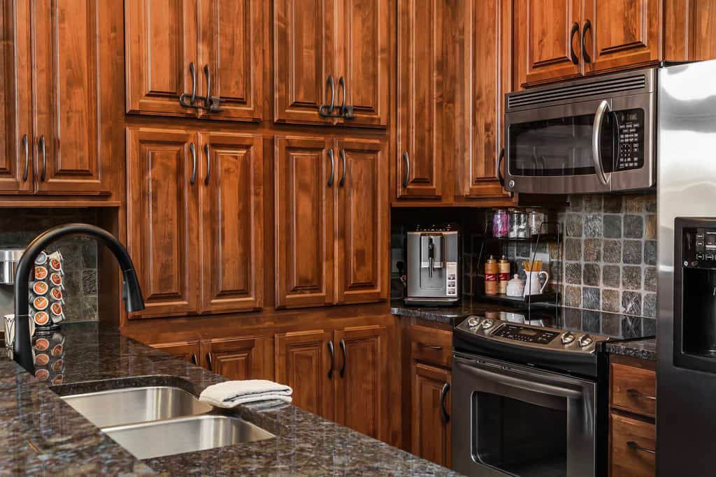 Sip your morning coffee on your private deck, then stroll to restaurants, shops, a movie theater, and the river trail without ever needing the car. Our 1-bedroom, 1-bathroom condo at the Village at Riverstone in Coeur d'Alene has a king bed, vaulted ceilings, and a full kitchen, and we've set it up so you can settle in fast, whether you're here for a weekend or a longer stay.