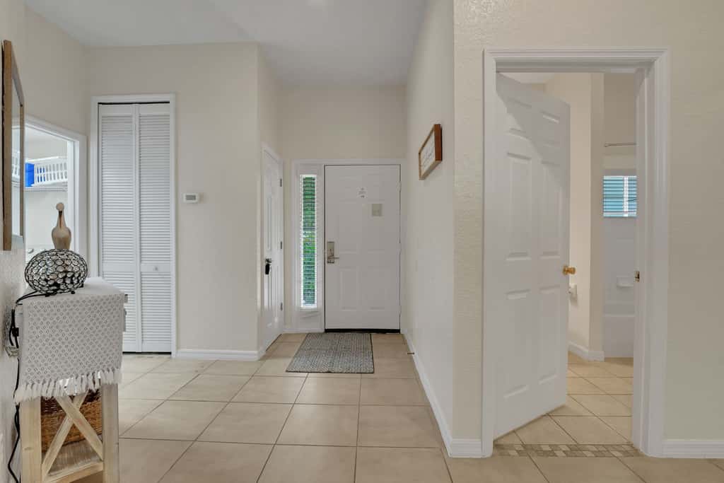 Tropical 2BR Bahama Bay Retreat Near Disney