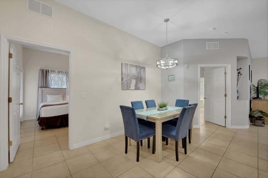 Tropical 2BR Bahama Bay Retreat Near Disney