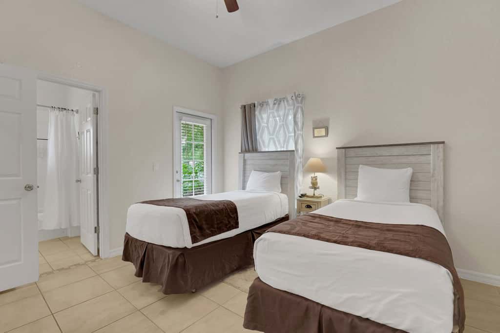 Tropical 2BR Bahama Bay Retreat Near Disney