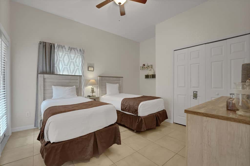 Tropical 2BR Bahama Bay Retreat Near Disney