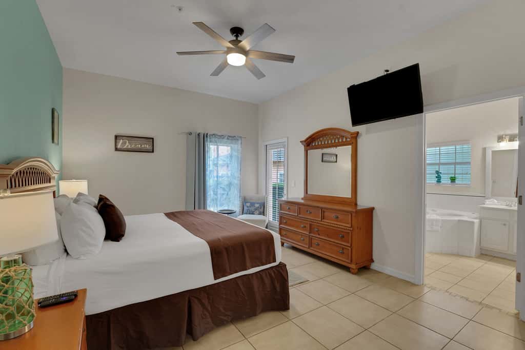 Tropical 2BR Bahama Bay Retreat Near Disney