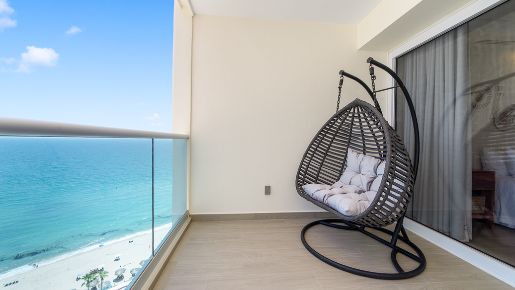 Verano 1602 – Luxury, Comfort & Ocean Views