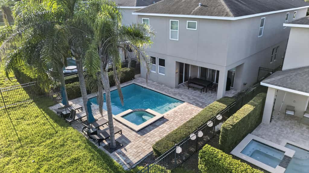 The Ocean Breeze Lux Retreat