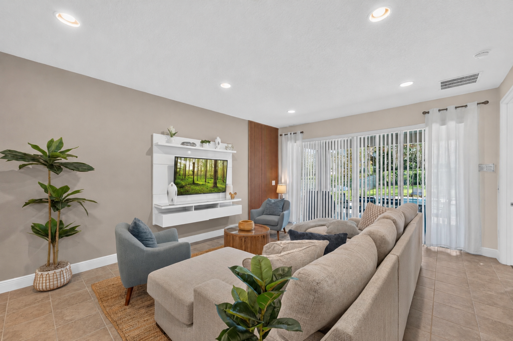 The Ocean Breeze Lux Retreat