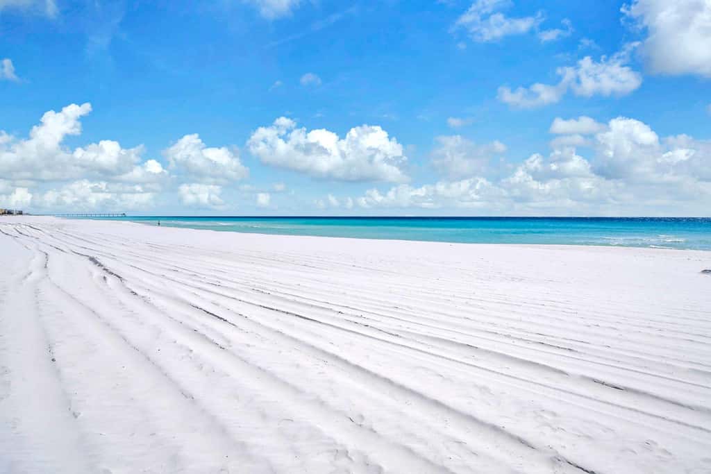 Gulf Front Condo w Pool, Tennis Courts & more!