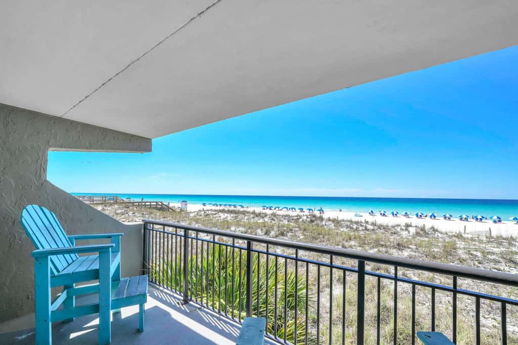 Gulf Front Condo w Pool, Tennis Courts & more!