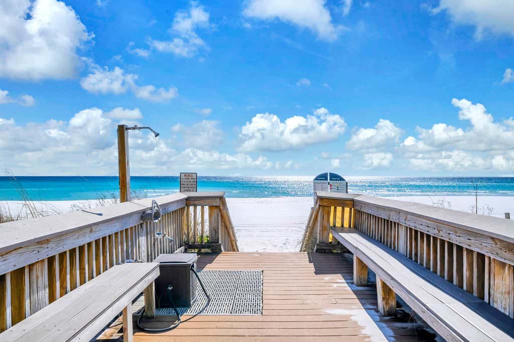 Gulf Front Condo w Pool, Tennis Courts & more!