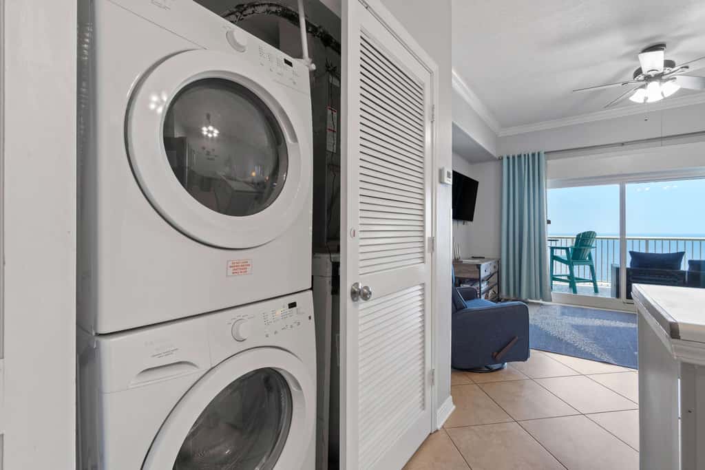 Gulf-Front Condo with Pool, Hot Tub & Sauna 