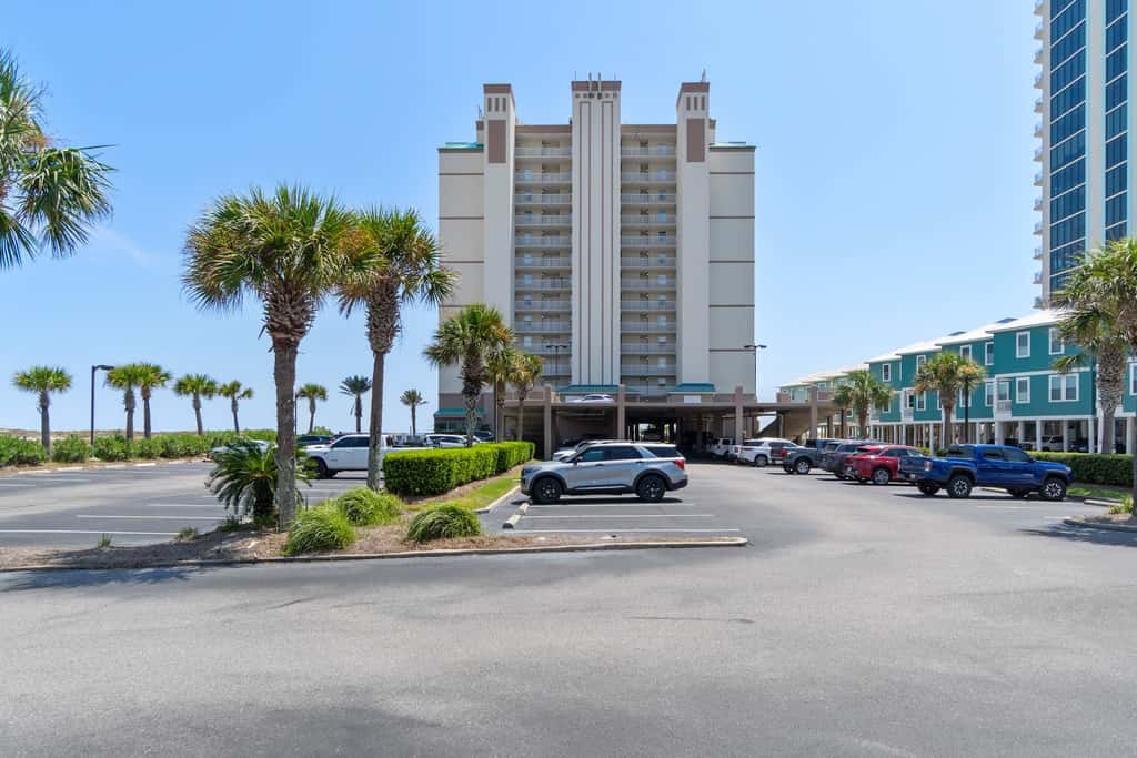 Gulf-Front Condo with Pool, Hot Tub & Sauna 