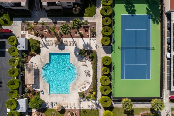 Casa del Segundo | MCM 1BR | 2 Pools & Tennis | Palm Springs