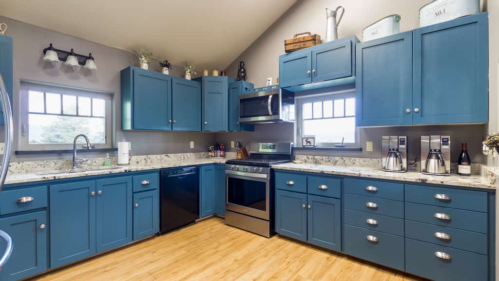 The Bear Den Cubby-6Br-7Ba-Hot tub-Sleeps12-BBQ-Firepit-Mountain Views-20m 2 YNP