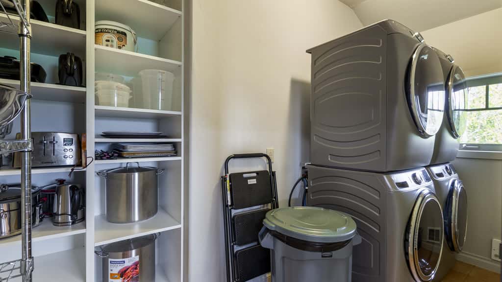 The Bear Den Cubby
