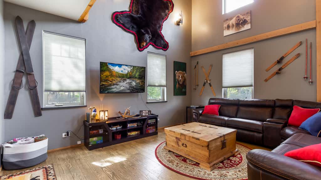 The Bear Den Cubby