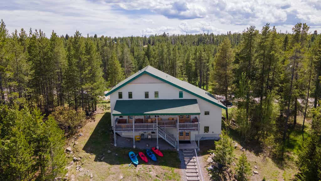The Bear Den Cubby