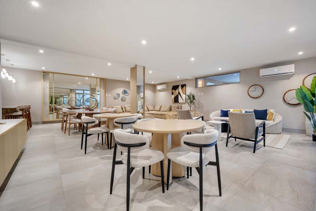Stunning brand new 3 Bdr Condo in VistaVela Sunset