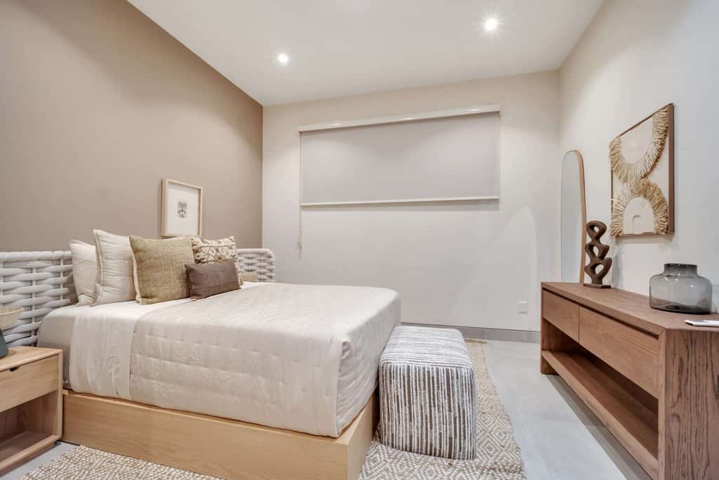 Stunning brand new 3 Bdr Condo in VistaVela Sunset