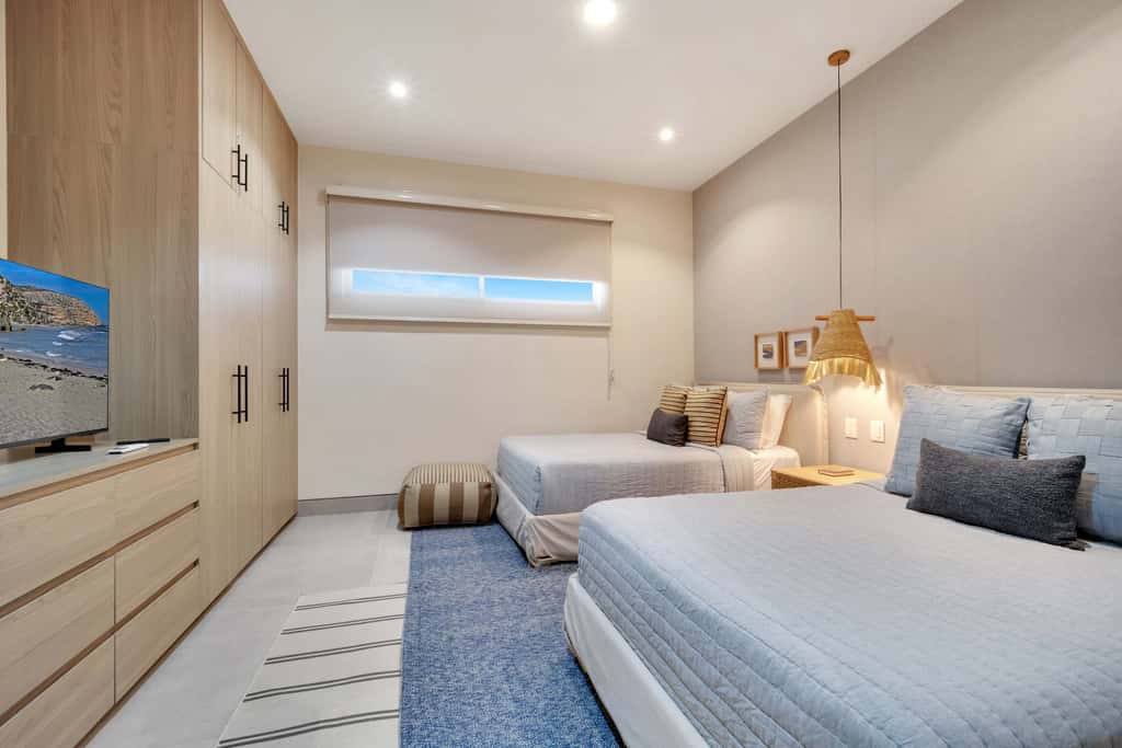 Stunning brand new 3 Bdr Condo in VistaVela Sunset
