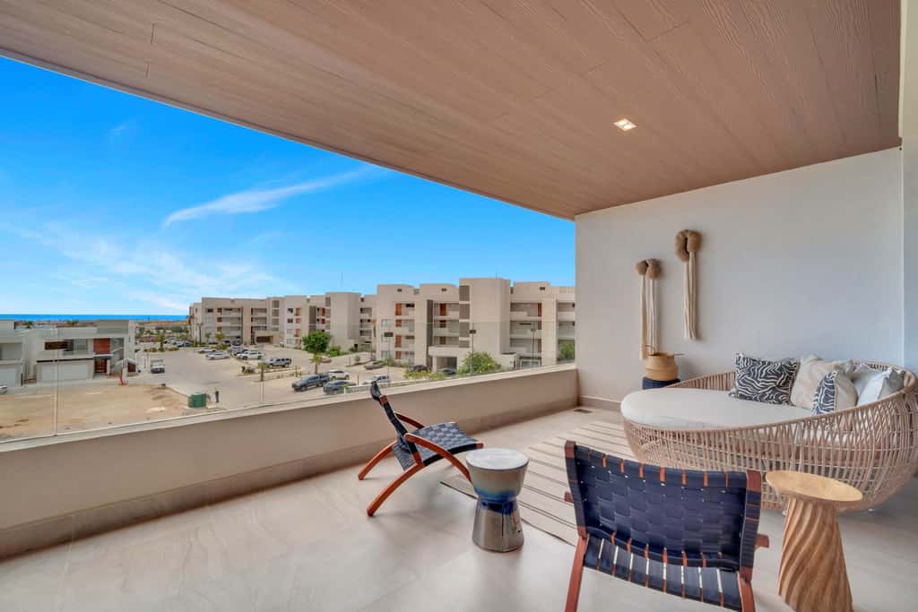 Stunning brand new 3 Bdr Condo in VistaVela Sunset
