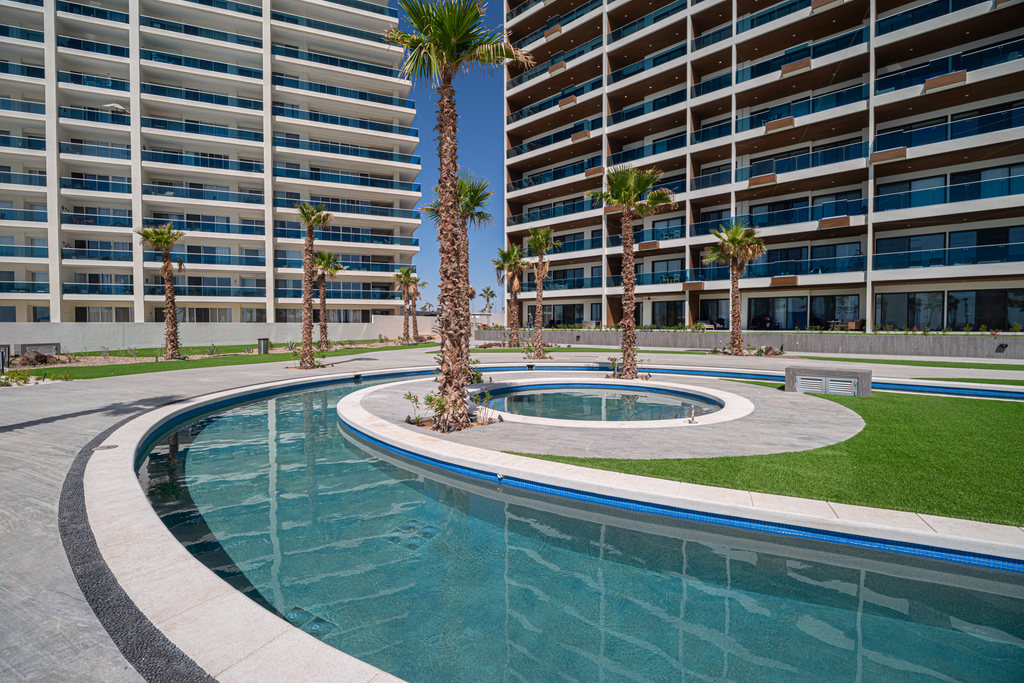 Encantame Soleil R705