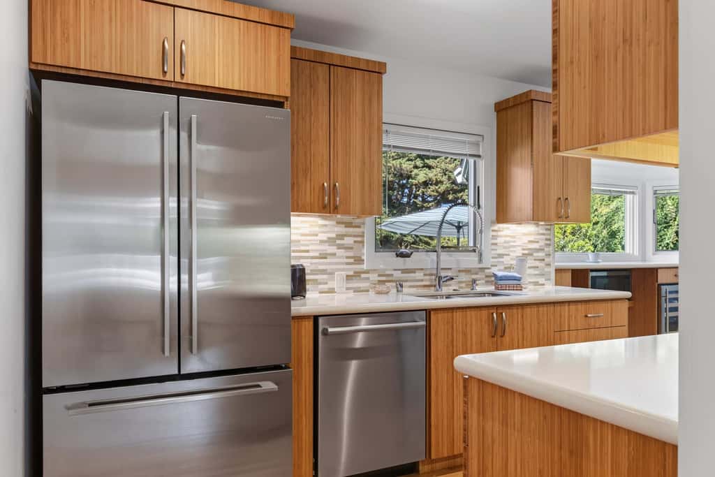 The Gravenstein - Sebastopol Orchard Retreat with Hot Tub