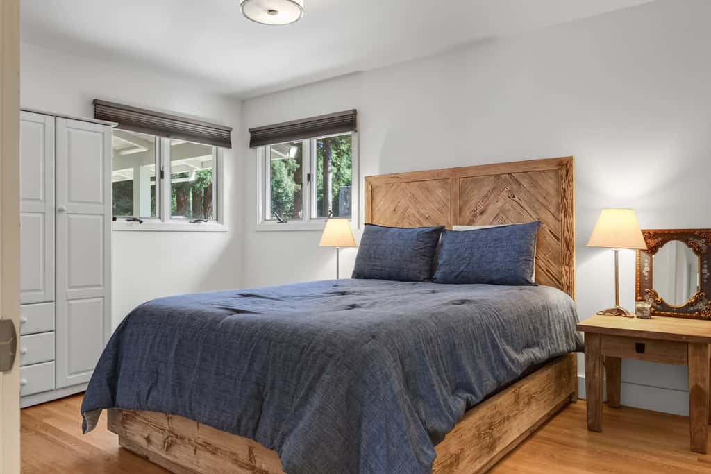 The Gravenstein - Sebastopol Orchard Retreat with Hot Tub