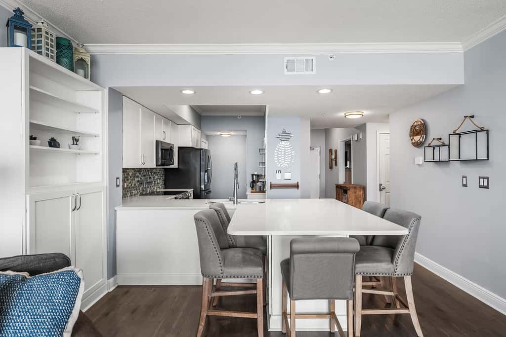 Gulf View Condo with Shared Pool & Beach Access 