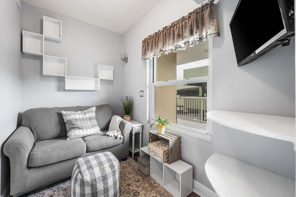 Gulf View Condo with Shared Pool & Beach Access 