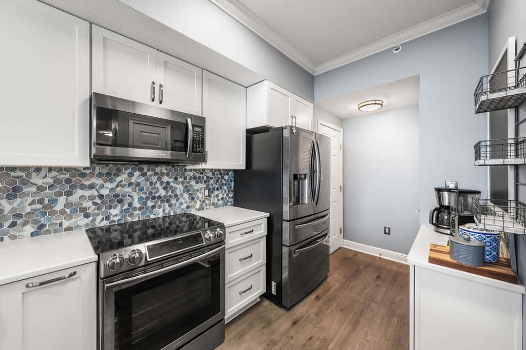 Gulf View Condo with Shared Pool & Beach Access 
