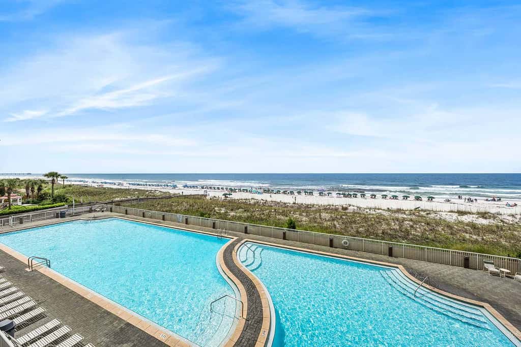 Gulf View Condo with Shared Pool & Beach Access 
