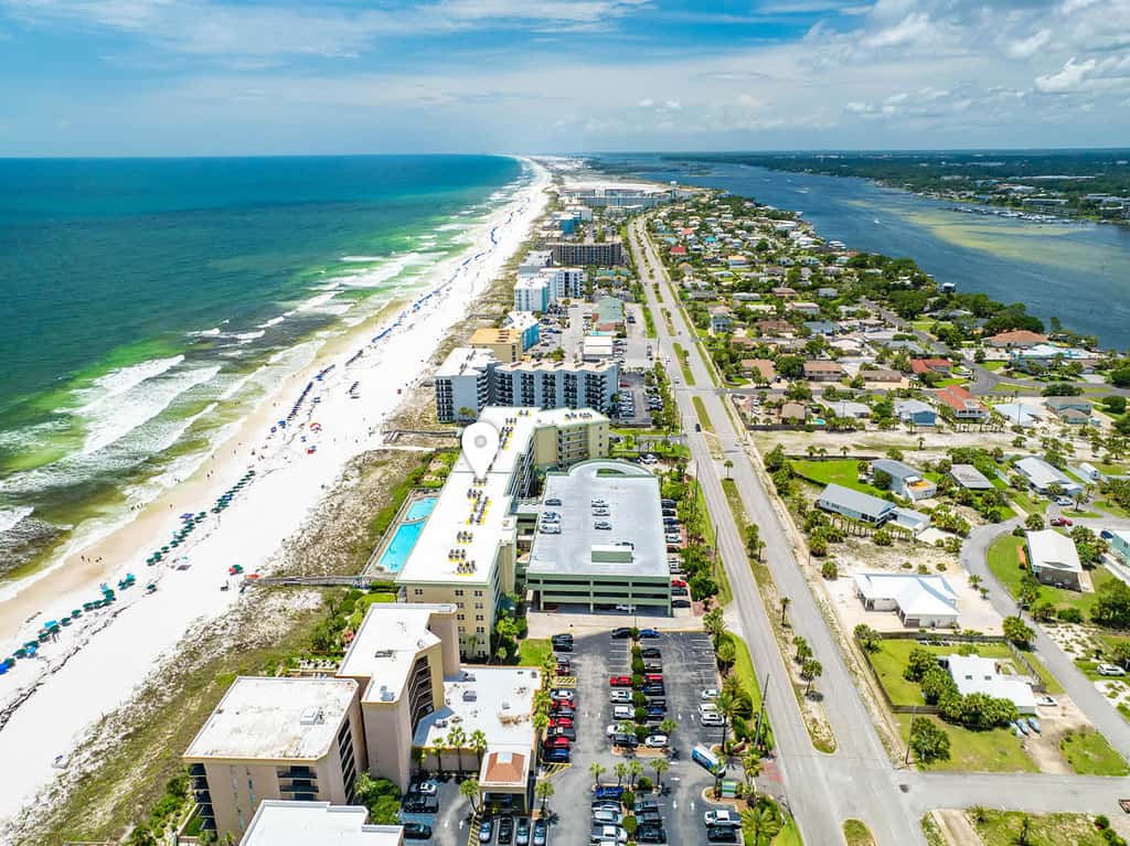 Gulf View Condo with Shared Pool & Beach Access 