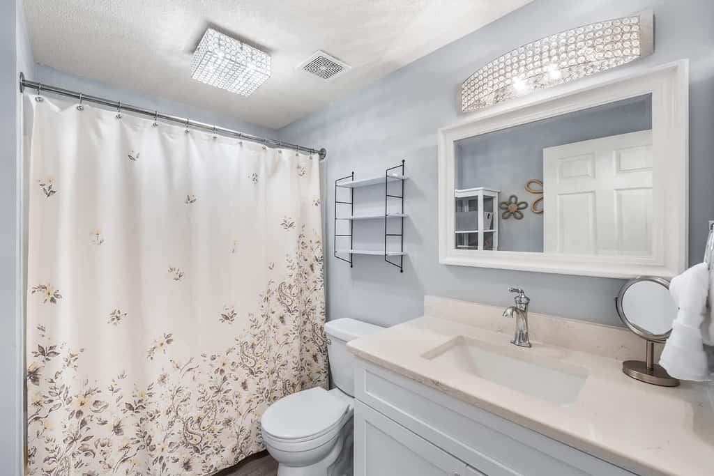 Gulf View Condo with Shared Pool & Beach Access 
