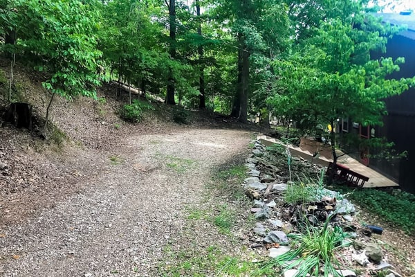 Lakefront home on Beaver Lake with deck, easy shore access, decks & boat access